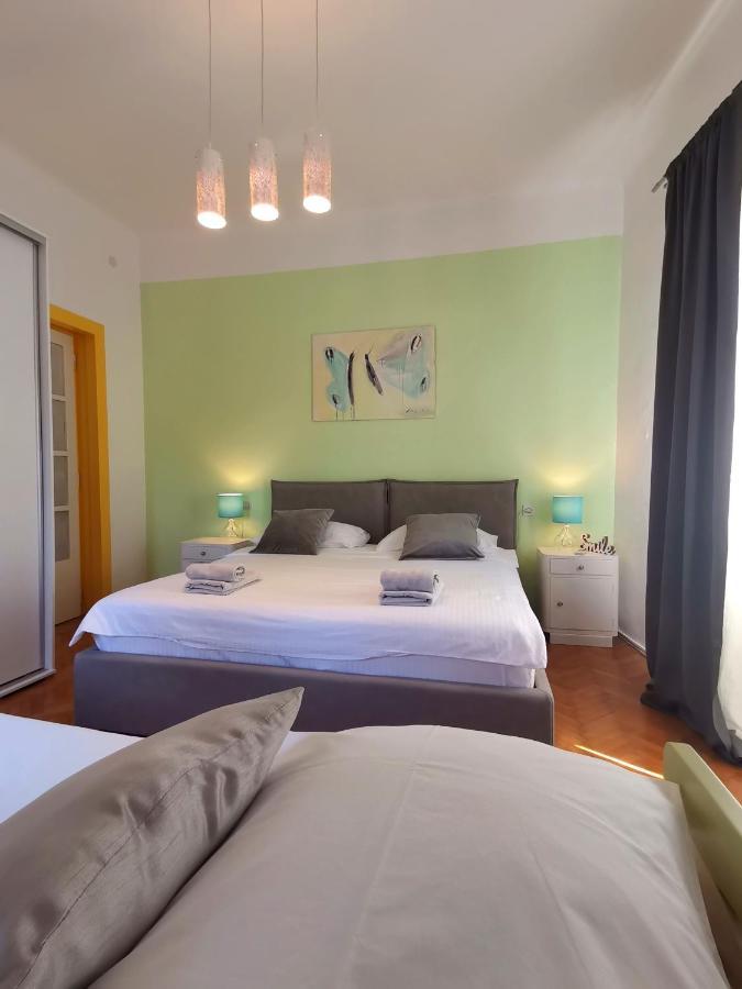 Apartment Branko With Terrace, Old Town Labin ラビン エクステリア 写真